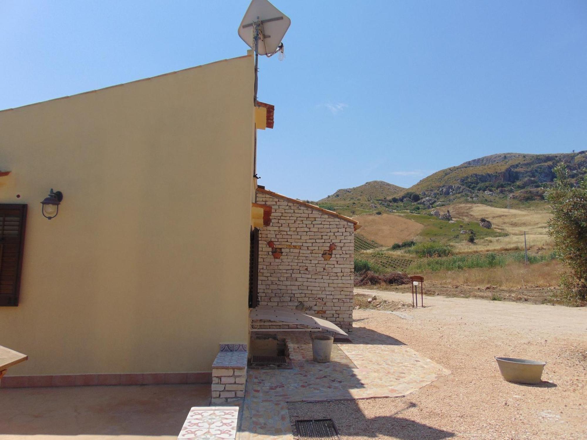 Apt Villa Anna E Apt Cantina Vito Vicinissimi Alla Riserva Dello Zingaro Scopello  Exterior foto